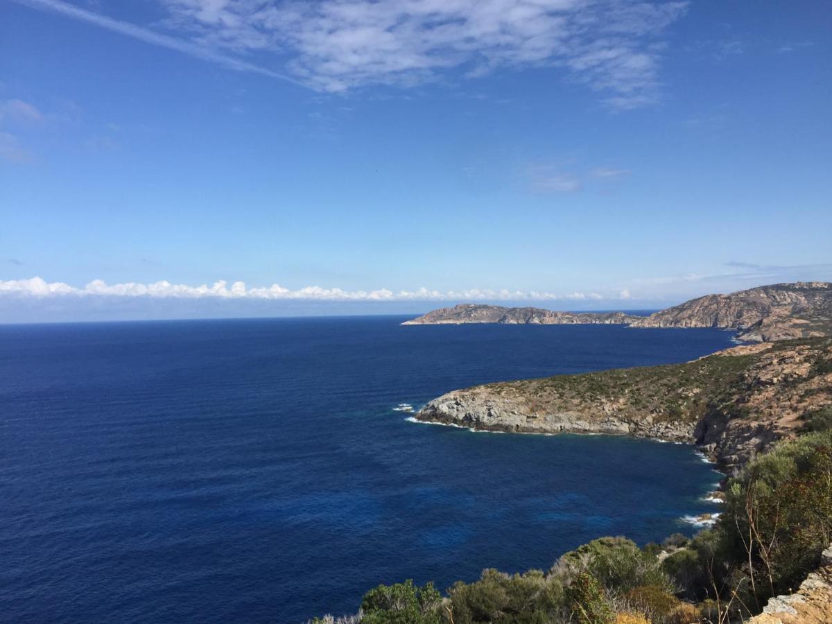 Vila Le Cabanon Des Hirondelles Villecroze Exteriér fotografie